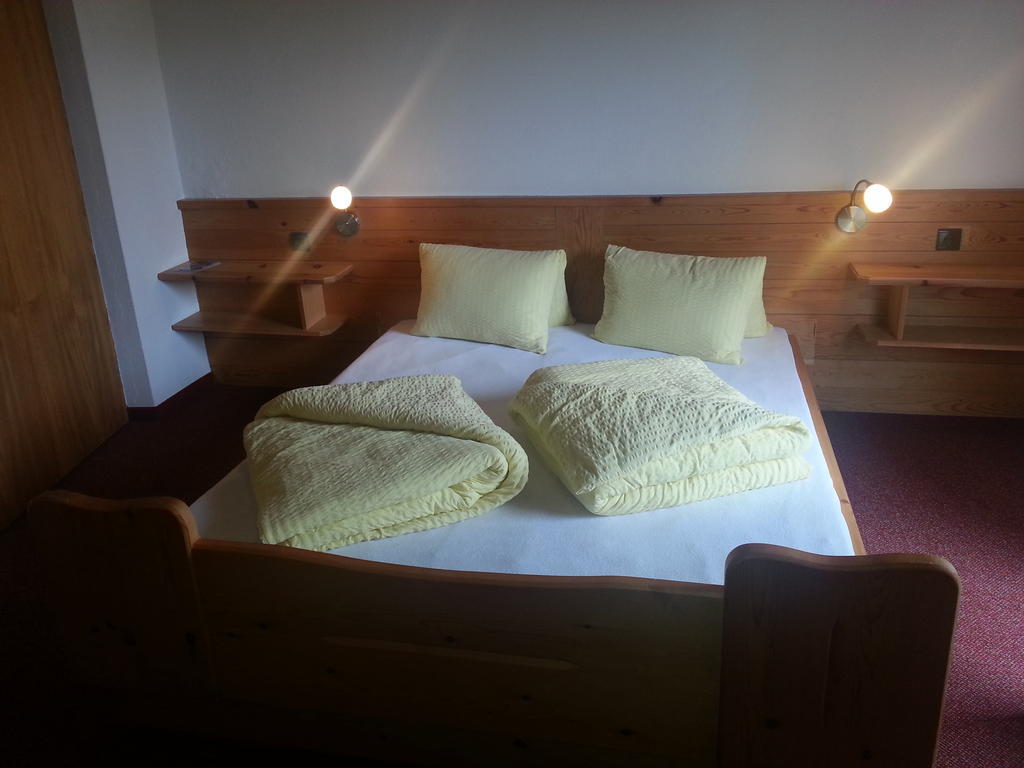 Haus Karwendelblick Bed & Breakfast Leutasch Dış mekan fotoğraf